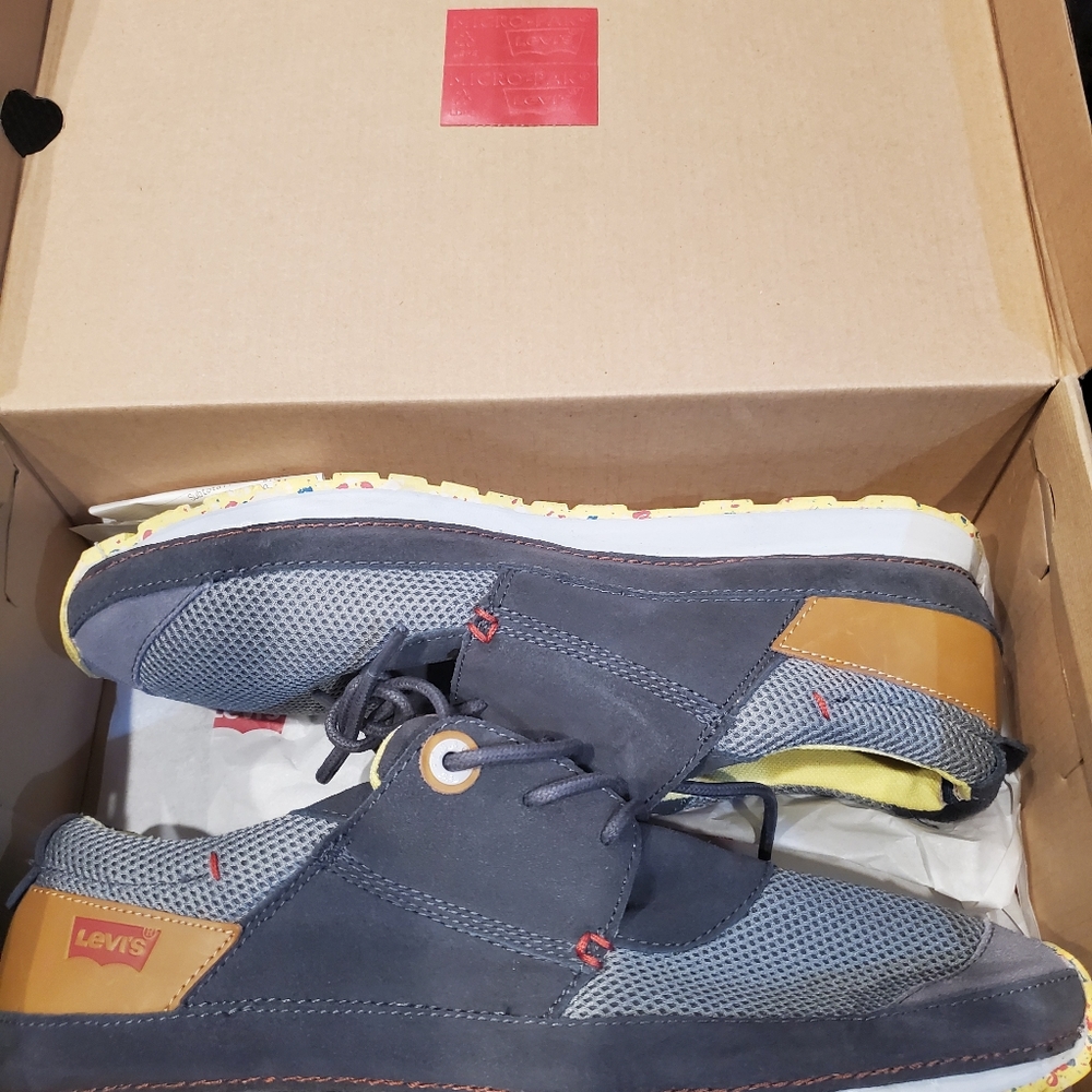 Levi's City Runner